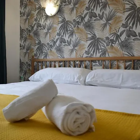 Hotel Xunca Blanca *
