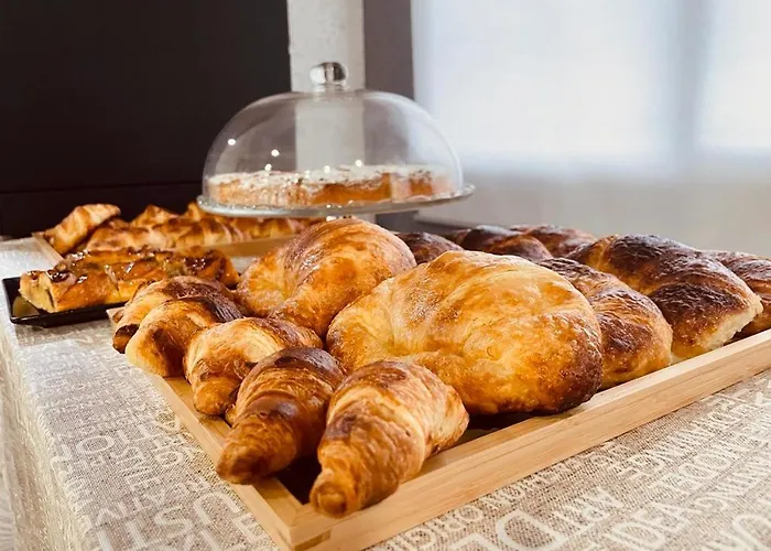 Xunca Blanca Hotel *